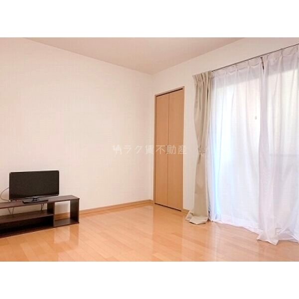 レオパレス神祇官町LA1の室内写真3枚目