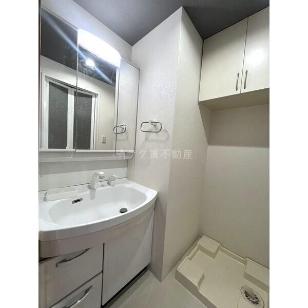 COCORO-WEST(ココロウエスト)の室内写真5枚目