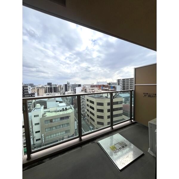 COCORO-WEST(ココロウエスト)の室内写真11枚目