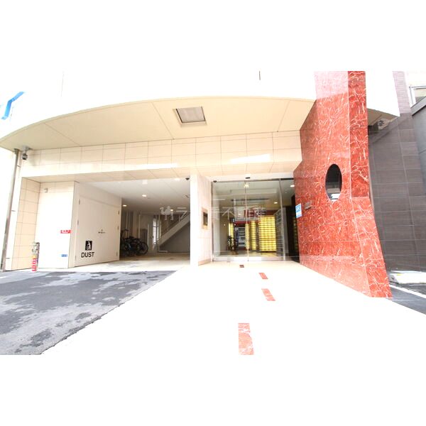 セレニテ谷町calme(カルム)の外観2枚目