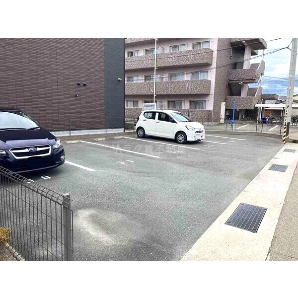 レオネクストポムールIIIの室内写真7枚目