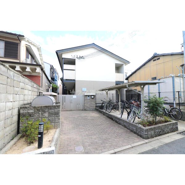 レオパレス清水