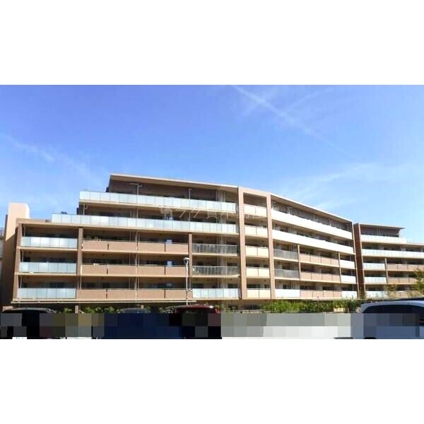 ジオ千里中央フォレストカーサH棟の外観2枚目