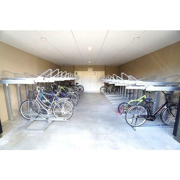 スペーシア江坂広芝町の外観8枚目