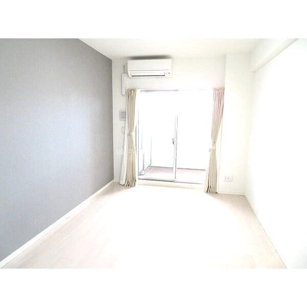 スペーシア江坂広芝町の室内写真2枚目