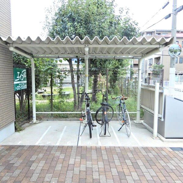 Centro Paese (セントロ パエ-ゼ)の外観4枚目