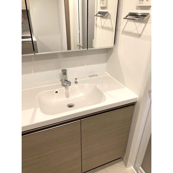 ザ・パークハビオ同心の室内写真18枚目