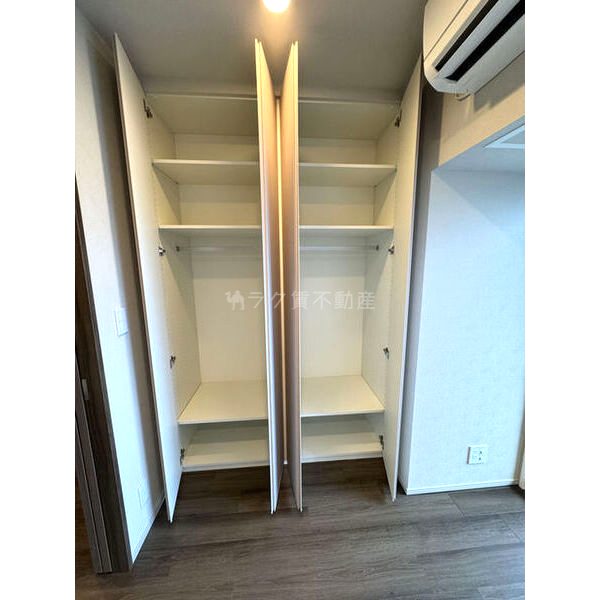 ザ・パークハビオ塚本の室内写真17枚目