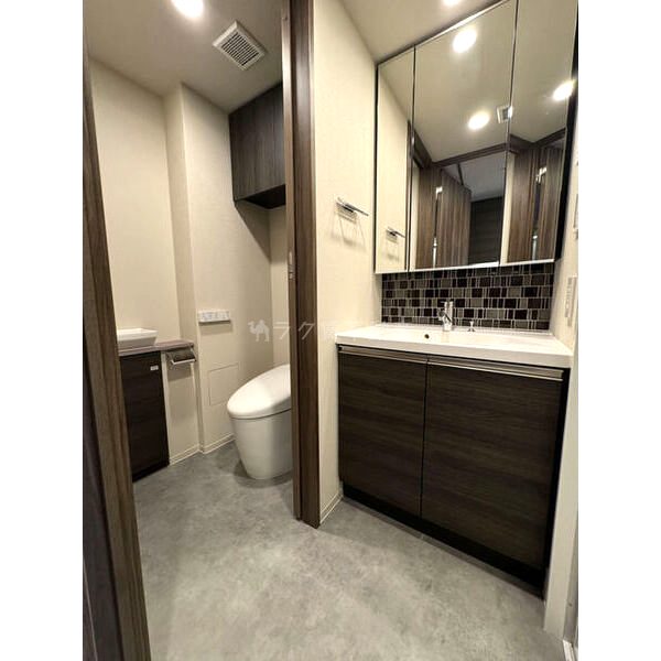 ザ・パークハビオ塚本の室内写真9枚目