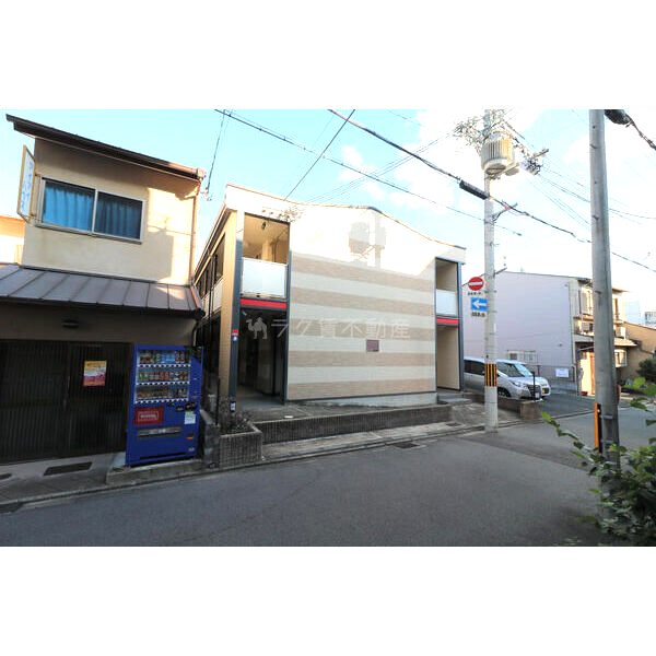 レオパレス二条城北