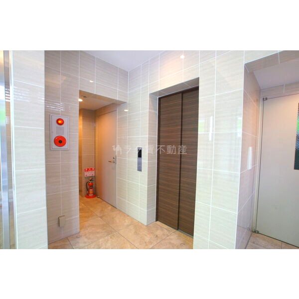 SK江坂の外観6枚目