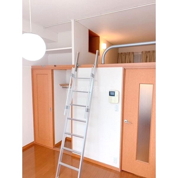 レオパレスメゾンドマルジュンの室内写真6枚目