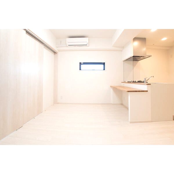 ソルテラスOSAKA EAST GATEの室内写真2枚目