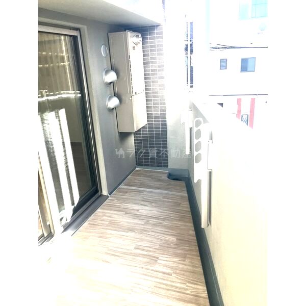 プレサンスロジェドーム前の室内写真7枚目