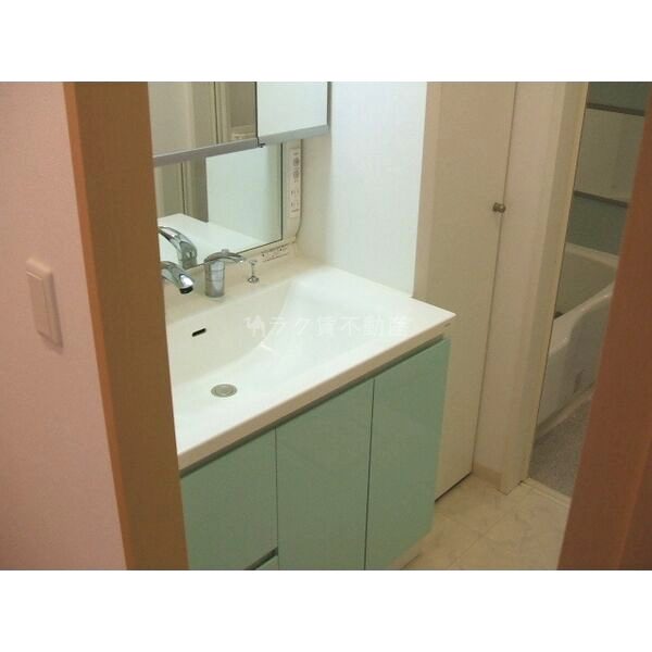 シー・クリサンス神戸の室内写真13枚目