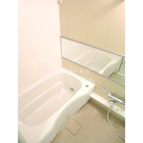 シー・クリサンス神戸の室内写真4枚目