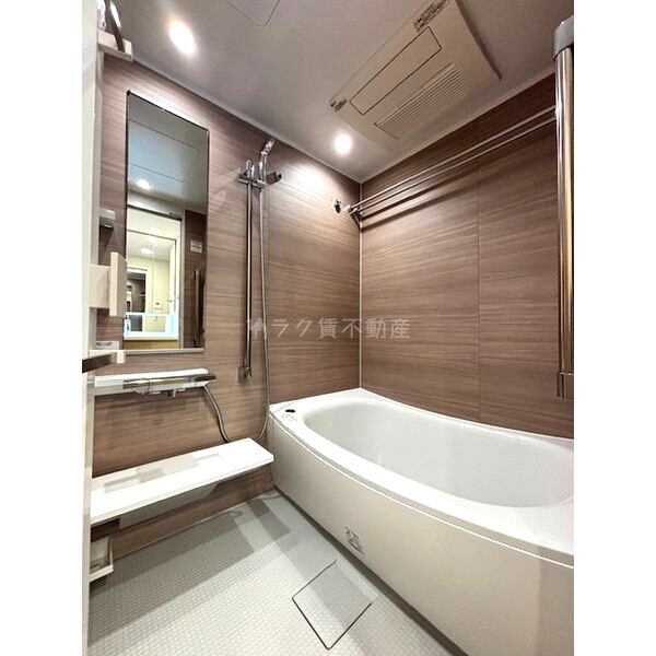 ローレルタワー堺筋本町の室内写真8枚目