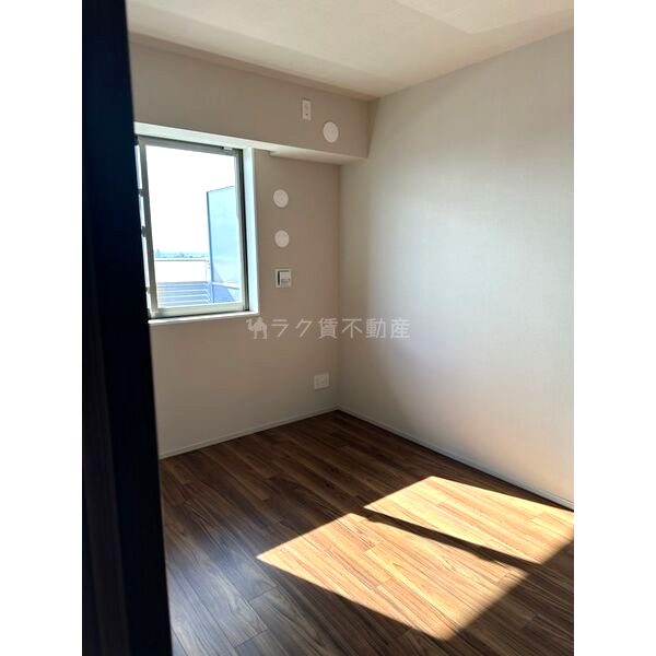 ローレルタワー堺筋本町の室内写真4枚目