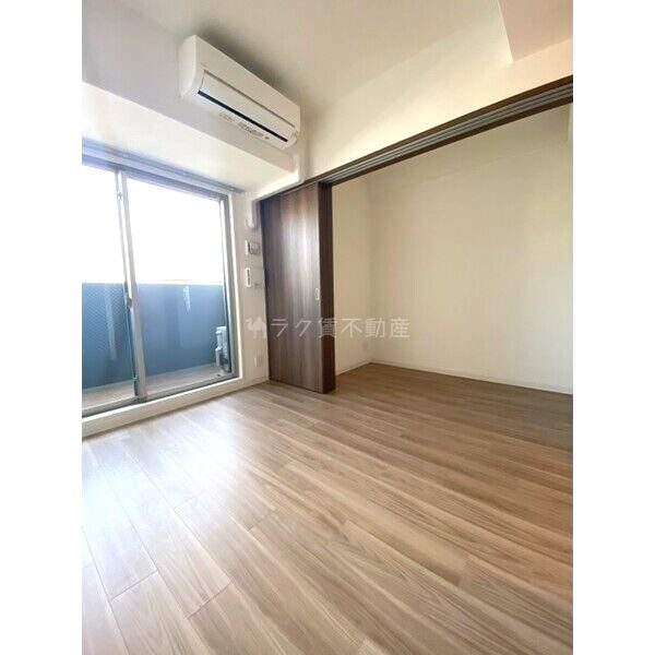 ワールドアイ大阪城EASTアドバンスの室内写真1枚目