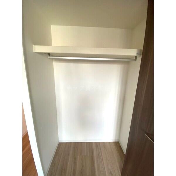 ワールドアイ大阪城EASTアドバンスの室内写真2枚目