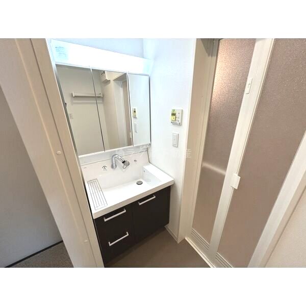 シエーナ川西美園の室内写真8枚目