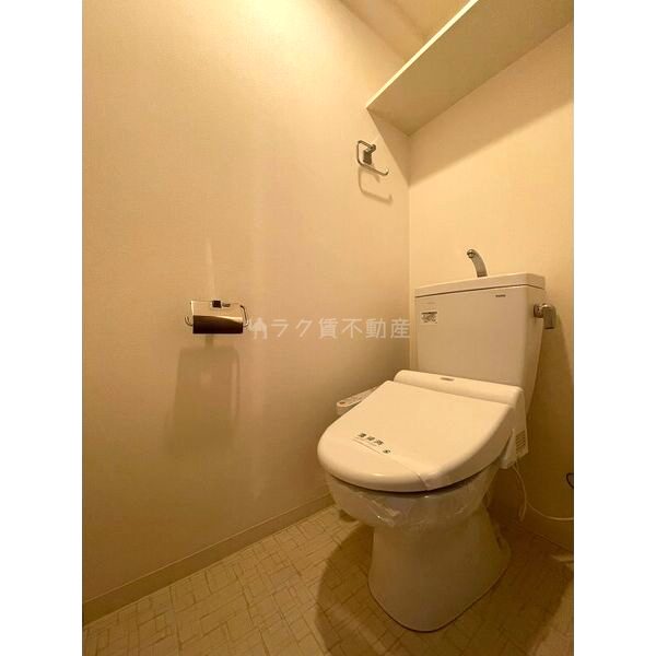 エスリード江坂垂水町の室内写真7枚目