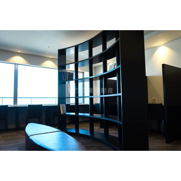 大阪ひびきの街 ザ・サンクスタワーの外観8枚目