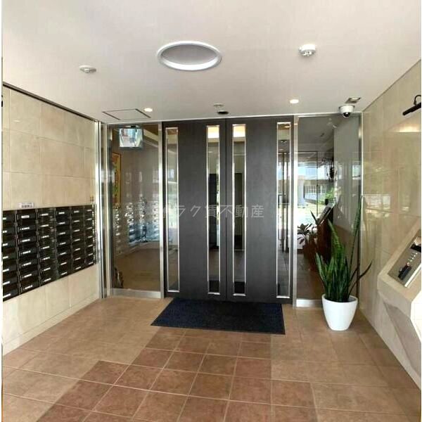 EbyU新大阪の外観2枚目