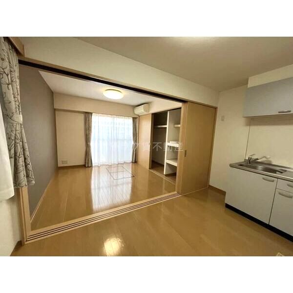 EbyU新大阪の室内写真2枚目