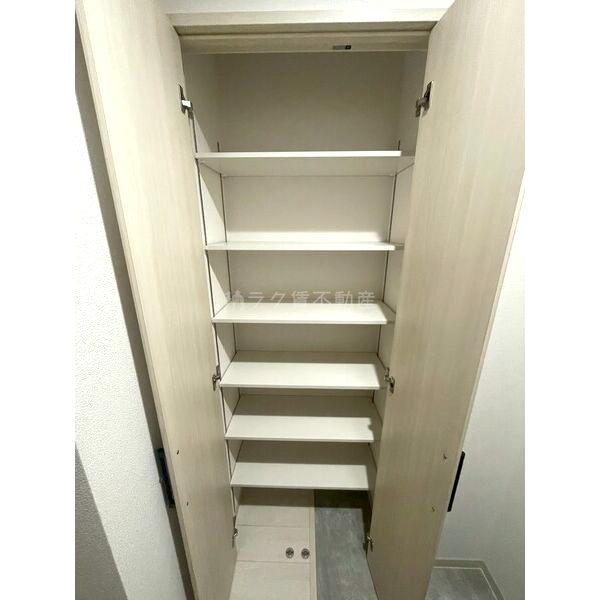 ラモーナ東山町Iの室内写真2枚目