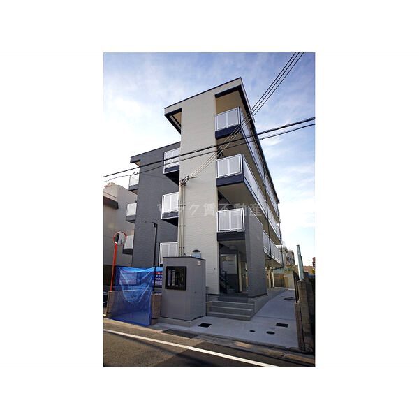 レオパレスエミネンス28