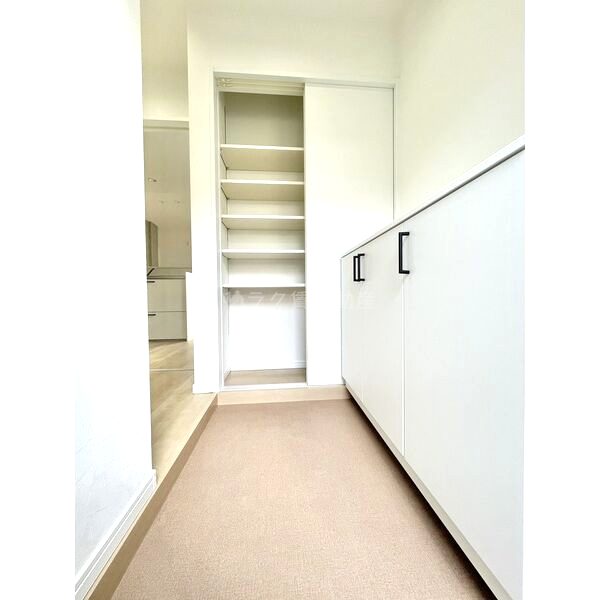 中山荘園LOHAUS IIの室内写真1枚目