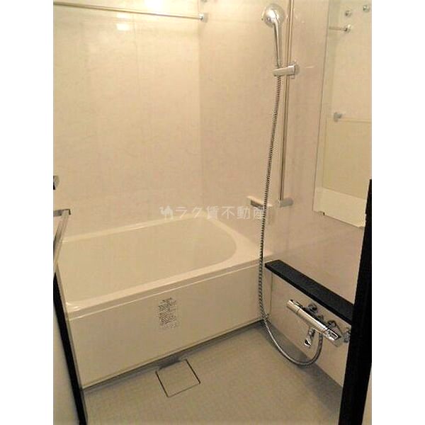 リビオレゾン靱公園の室内写真3枚目