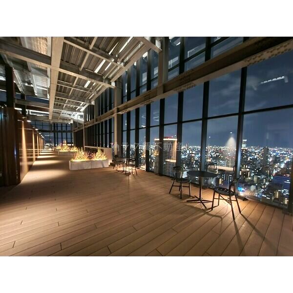 ブランズタワー大阪本町の外観9枚目