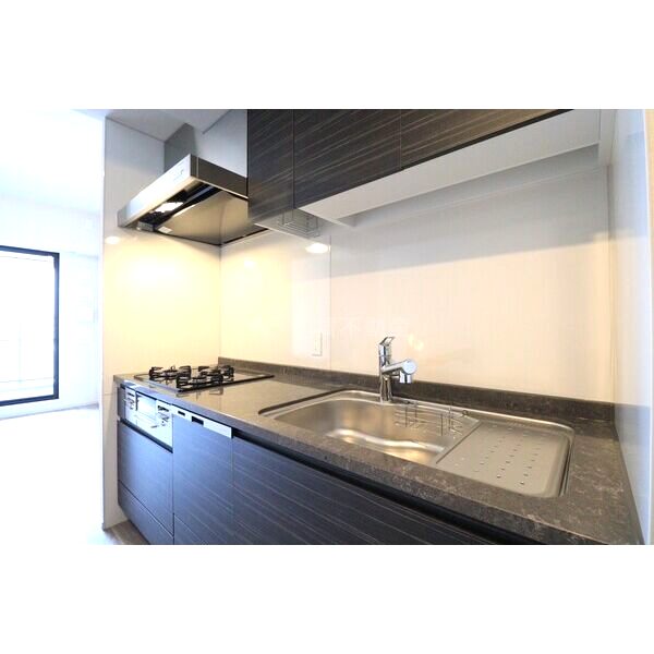 ブランズタワー大阪本町の室内写真4枚目