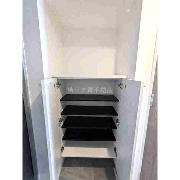 アルティザ江坂の室内写真8枚目