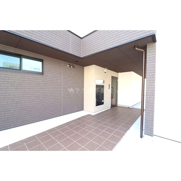 ワコーレヴィータ江坂EASTの外観2枚目