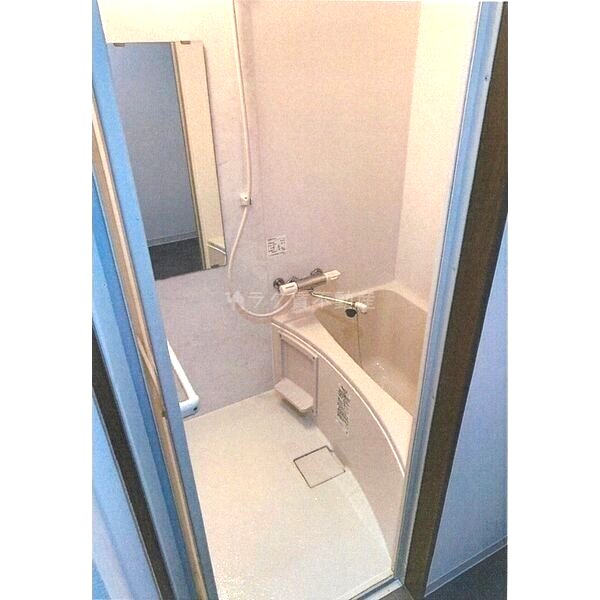 ワコーレヴィータ江坂EASTの室内写真6枚目