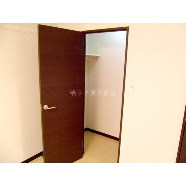 レオネクスト寺本の室内写真4枚目