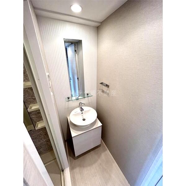 S-RESIDENCE江坂の室内写真13枚目