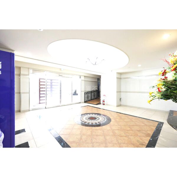 Luxe新大阪SOUTHの外観2枚目