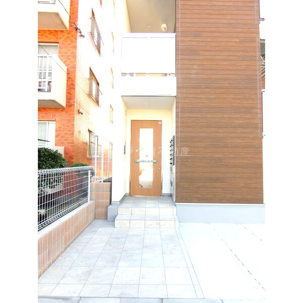 リブリ・サンルーチェの外観5枚目