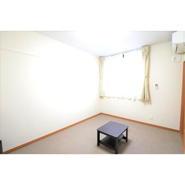 レオパレスバンブー雅の室内写真4枚目