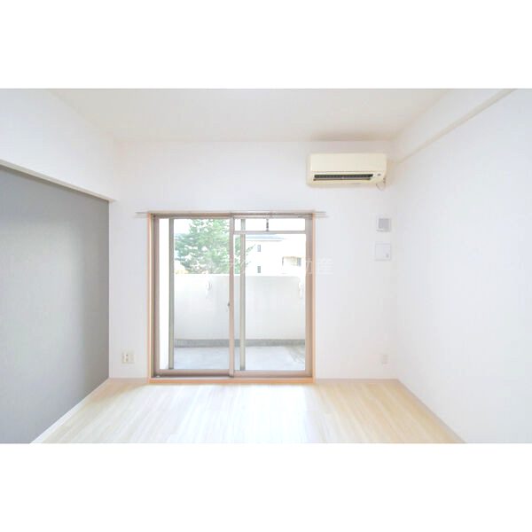 アーデン千里中央の室内写真1枚目