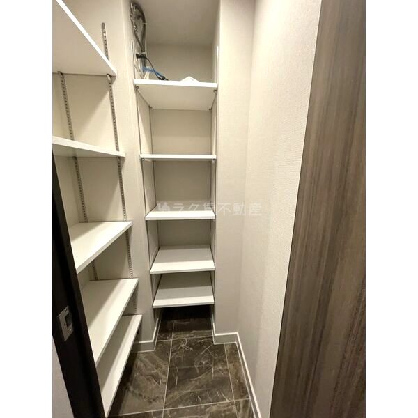 レーベン長岡天神CRESISTの室内写真6枚目