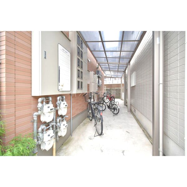 コーポラス若草EASTの外観3枚目