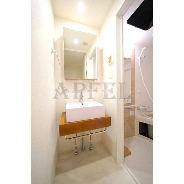 アプリーレ西本町の室内写真13枚目