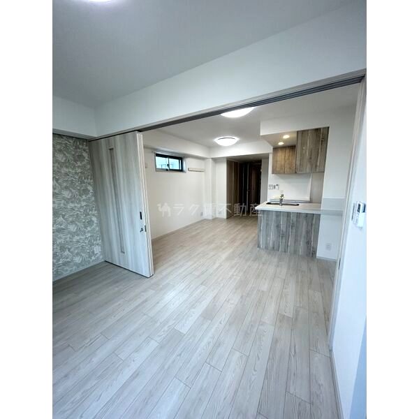 NISHINOMIYA・FRONTの室内写真14枚目