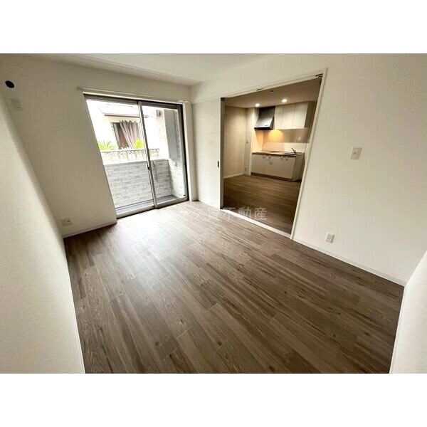 ACT江坂の外観3枚目