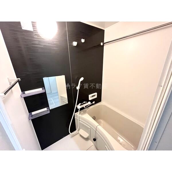 ACT江坂の外観5枚目